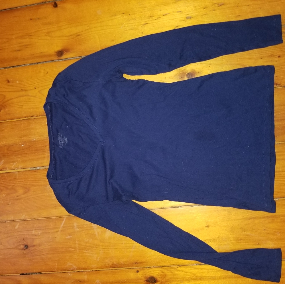 Medium long sleeve old navy shirt